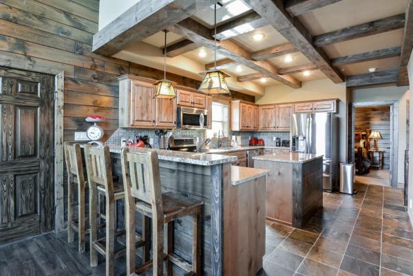 A la foto es mostra l'objecte WaterMill Cove Resort LUXURY Lakefront Lodge 2mi to SDC FREE Amenities HUGE POOL situat a la ciutat de Branson.