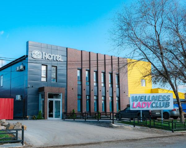 På billedet ses objektet Altyn Shatyr Hotel and Restaurant beliggende i byen Aksay.