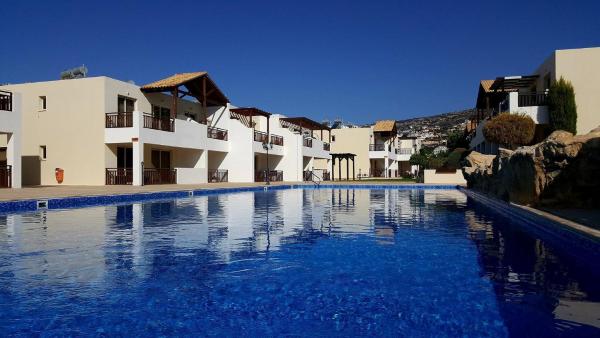2 bedroom apartment E8 located pool level, sea view, FREE WIFI, Pegeia