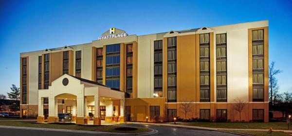Na fotografii je vidět objekt Hyatt Place Cincinnati Blue Ash nacházející se ve městě Blue Ash.