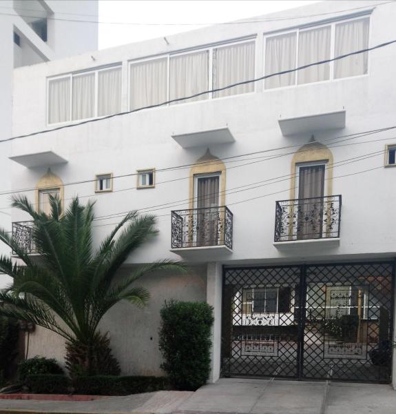 A la foto es mostra l'objecte Casa Shalom Puebla situat a la ciutat de Puebla.