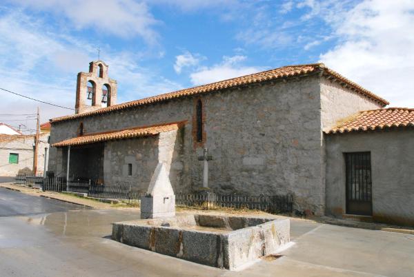 A la foto es mostra l'objecte Casa Monica situat a la ciutat de Cardeñosa.