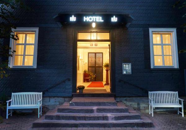 A la foto es mostra l'objecte Hotel Snorrenburg GmbH situat a la ciutat de Burbach.