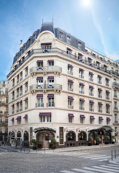 A la foto es mostra l'objecte Hôtel Château Frontenac situat a la ciutat de París.