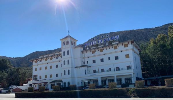 På billedet ses objektet La Sierra beliggende i byen Antequera.