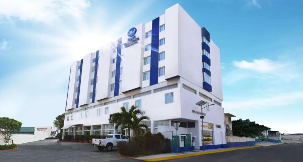 A la foto es mostra l'objecte Best Western Global Express situat a la ciutat de Veracruz.