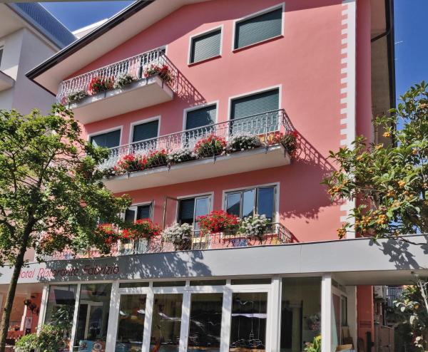 På bildet vises objektet Albergo Ristorante Fabrizio som ligger i byen Caorle.