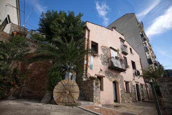 A la foto es mostra l'objecte Il Mulino situat a la ciutat de Cefalù.