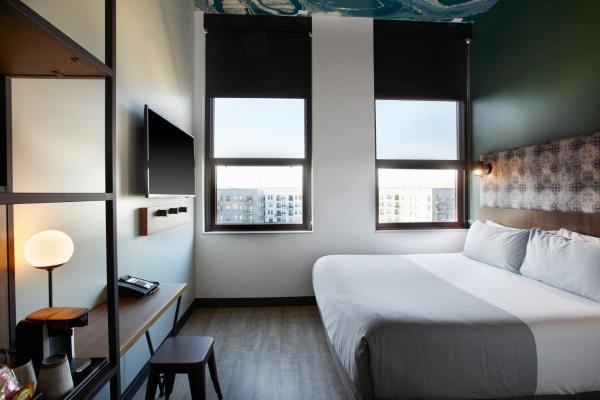 A la foto es mostra l'objecte TRYP by Wyndham Pittsburgh/Lawrenceville situat a la ciutat de Pittsburgh.