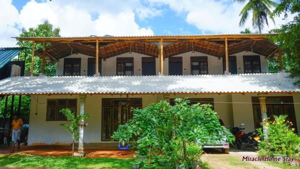 A la foto es mostra l'objecte Miracle Home Stay situat a la ciutat de Dambulla.