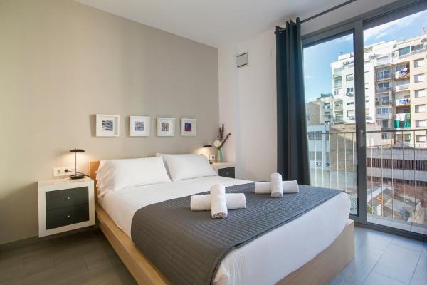 BBarcelona Gaudí Flats, Барселона