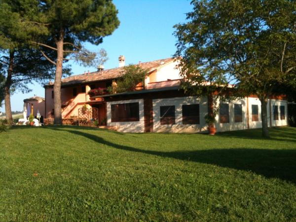 På billedet ses objektet Agriturismo Casale il Gallo Bianco beliggende i byen Polverigi.