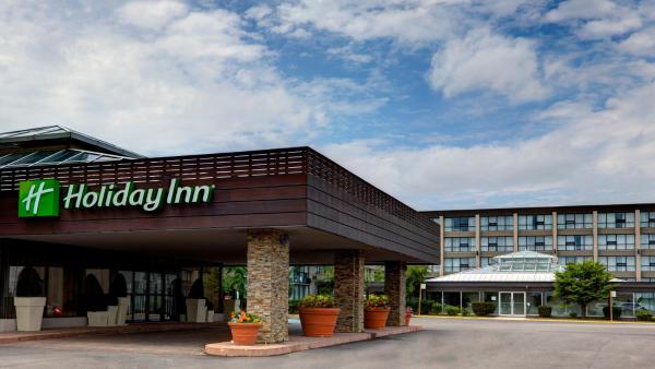 Na fotografii je vidět objekt Holiday Inn Toronto Airport East by IHG nacházející se ve městě Toronto.