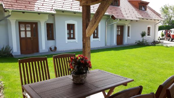Arácsi Vendégház - Balatonalmádi