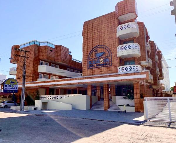 På billedet ses objektet Ilhasul Hotel Residencia beliggende i byen Florianópolis.