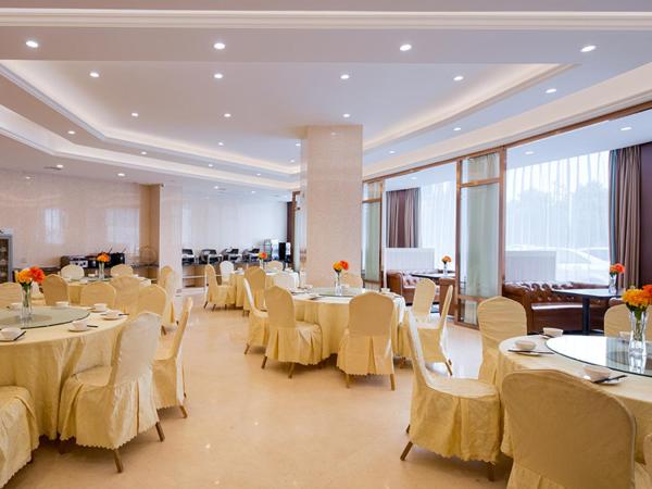 A la foto es mostra l'objecte Vienna Hotel(Changshu Sitir Store) situat a la ciutat de Sunjiadu.