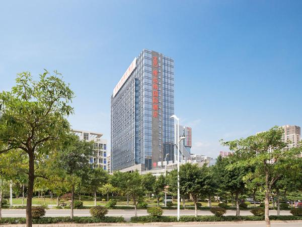 På bildet vises objektet Vienna International Hotel(Jinjiang Jordan Center) som ligger i byen Shishi.