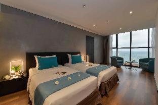The Code Hotel & Spa Da Nang - Complimentary Daily Afternoon Tea in Sky Barの写真3