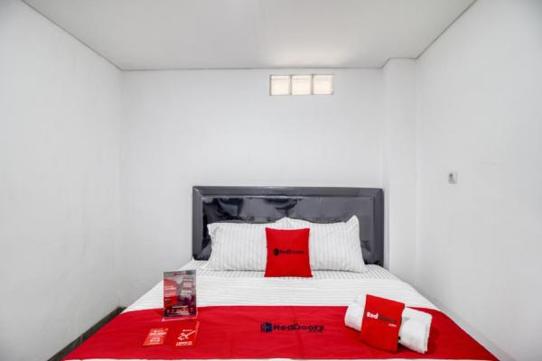 RedDoorz Syariah near Galeria Mall Yogyakarta, Yogyakarta