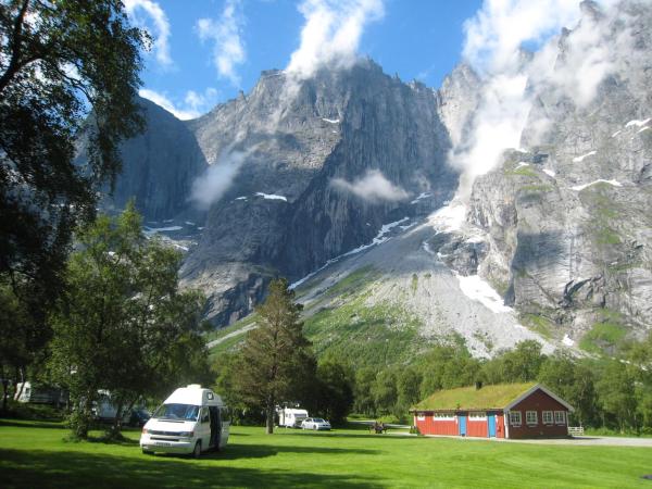 A la foto es mostra l'objecte Trollveggen Camping situat a la ciutat de Åndalsnes.