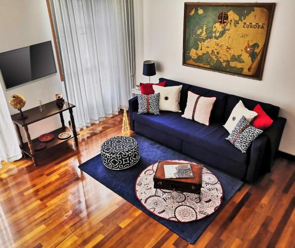 En la foto se muestra el objeto Ricordi di Viaggio, maison retrò ubicado en la ciudad de Trieste.