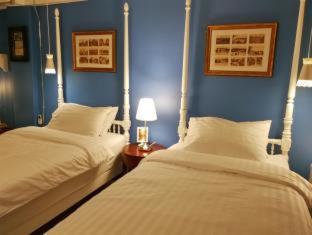 Bed in Townの写真3