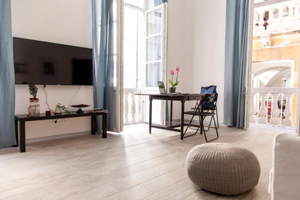 På bildet vises objektet NIU LUX Apartments som ligger i byen Genova.