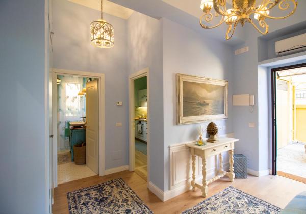 A la foto es mostra l'objecte Siwa Home Experience situat a la ciutat de Anzio.