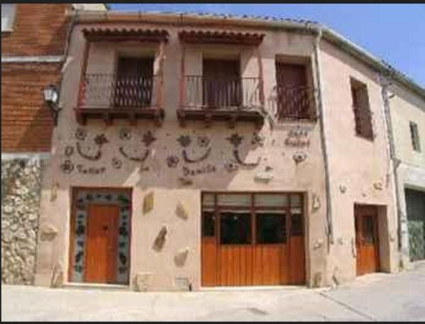 A la foto es mostra l'objecte Casa Rural El Taller De Benito situat a la ciutat de Cañamero.