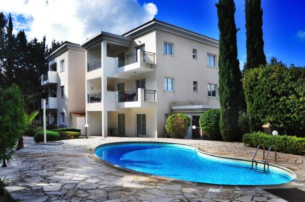 Poolside 2 bedroom apt, Paphos Riviera, Universal area, Пафос