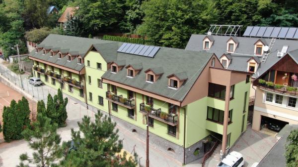 A la foto es mostra l'objecte Horský hotel Eva situat a la ciutat de Limbach.