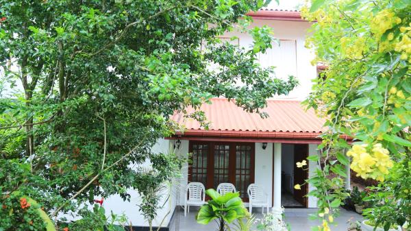Raskin Apartments - Hikkaduwa