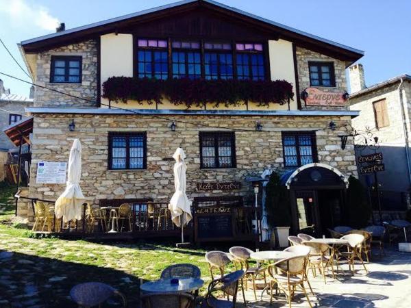 A la foto es mostra l'objecte Guesthouse Enterne situat a la ciutat de Sklíthron.