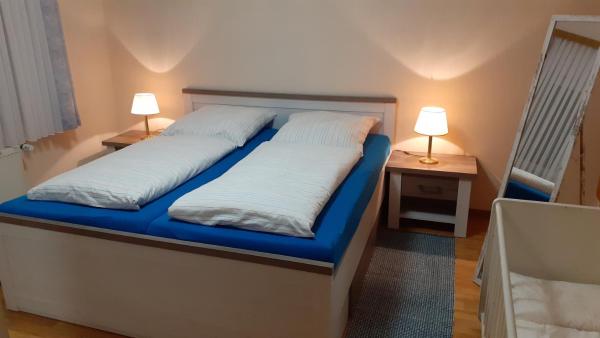 Nella foto è visibile l'oggetto Preisbewusste Ferienwohnung für 2 Personen u. Kleinkind situato nella città di Utarp.