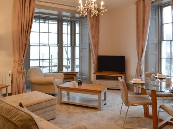 照片显示了位于Aberystwyth市的Grosvenor House APT 1物件。