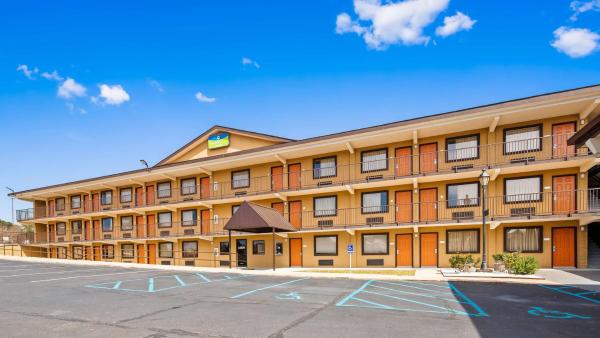 A la foto es mostra l'objecte SureStay Hotel by Best Western Tupelo North situat a la ciutat de Tupelo.