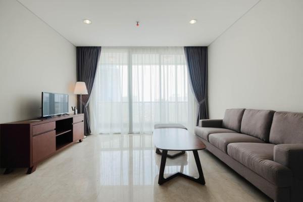 Foto 3: Spacious 2BR at Empyreal The Epicentrum Kuningan Apartment By Travelio