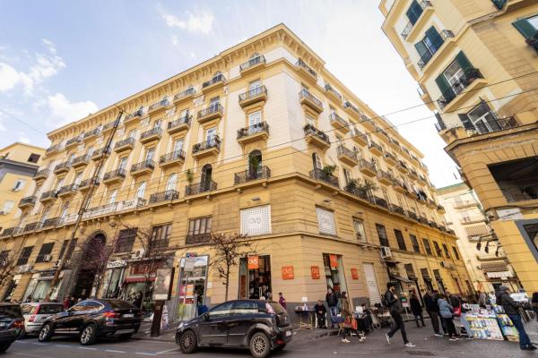 Na foto é possível ver o objeto Royal House Napoli Centro, by ClaPa Group localizado na cidade de Naples.
