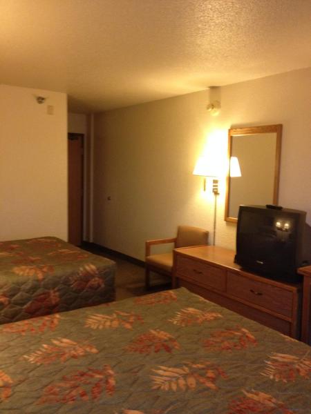 Photo 5 : Super 8 by Wyndham Bloomington/Airport