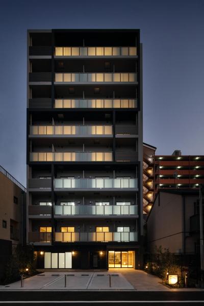 A la foto es mostra l'objecte Marina Sunrise Osaka Bay situat a la ciutat de Osaka.