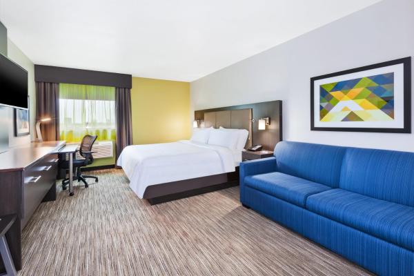 På billedet ses objektet Holiday Inn Express Winnipeg Airport - Polo Park by IHG beliggende i byen Winnipeg.