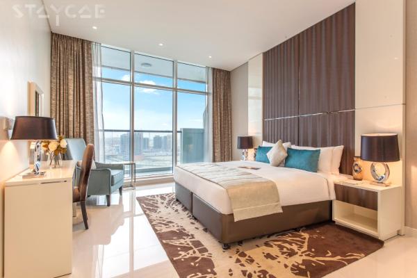 A la foto es mostra l'objecte Staycae Bay's Edge situat a la ciutat de Dubai.