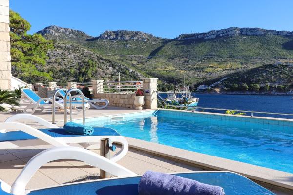 På billedet ses objektet Villa Silencia beliggende i byen Trstenik.