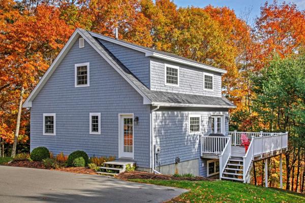 Beautiful Sandy Point Getaway W/ Wraparound Deck! - Orland, ME