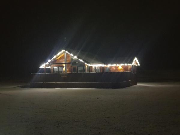 照片显示了位于Þorlákshöfn市的Black Beach Cottage物件。