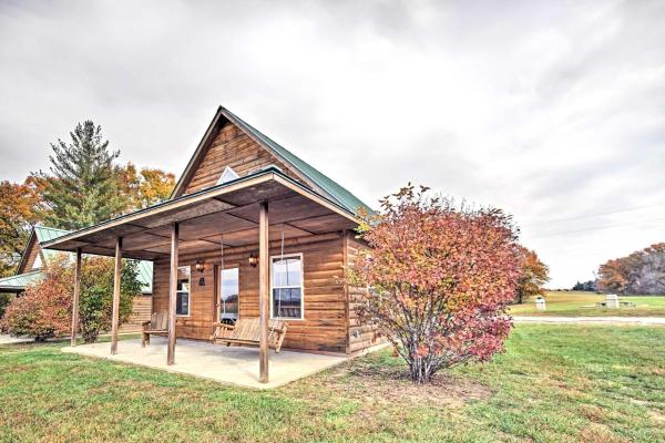 A la foto es mostra l'objecte Lakefront Vacation Rental with Patio and Grill! situat a la ciutat de Fulton.
