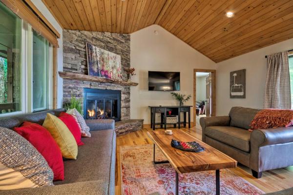 Zdjęcie 4: Cabin w/ Fireplace & Mountain Views: 5 Mi to Boone