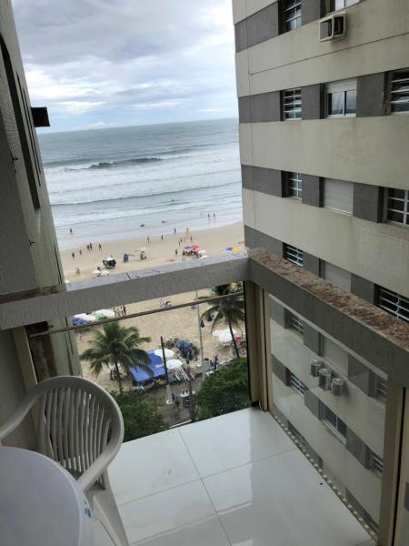 A la foto es mostra l'objecte Guarujá Pitangueiras situat a la ciutat de Guarujá.