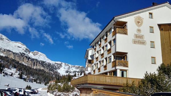 På billedet ses objektet Hotel Grifone beliggende i byen Arabba.