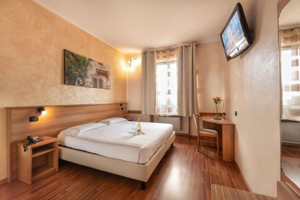 Na foto é possível ver o objeto Hotel Postumia localizado na cidade de Dossobuono.